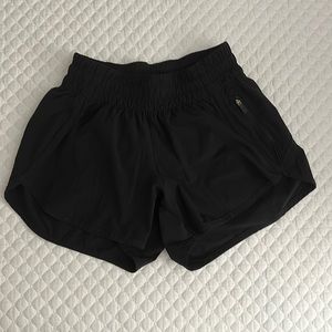 Lululemon Tracker Short 4”